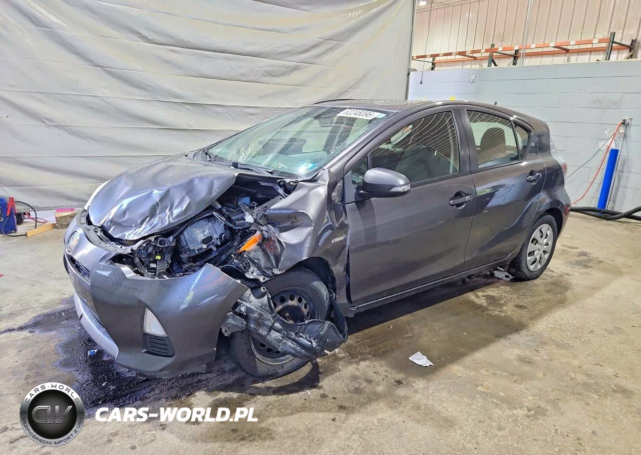 2013 Toyota Prius C Two – zdjęcie 1 z 12