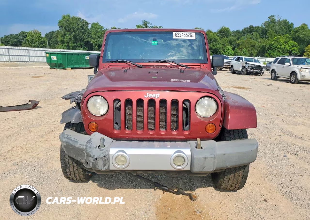 2008 Jeep Wrangler Unlimited Sahara VIN:1J4GA59118L598155 - 5