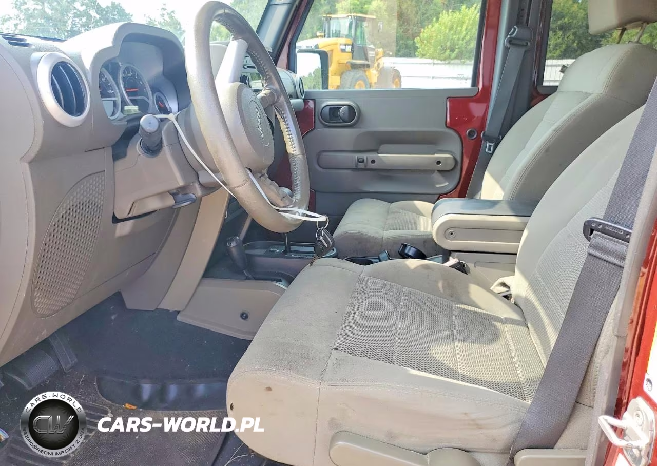 2008 Jeep Wrangler Unlimited Sahara VIN:1J4GA59118L598155 - 7