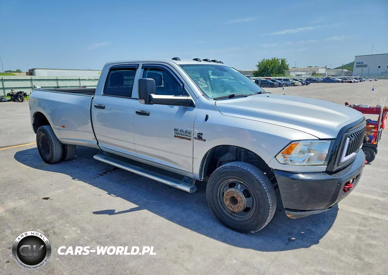 2017 Ram 3500 Tradesman 4X4 8' Box VIN:3C63RRGL9HG730155 - 4