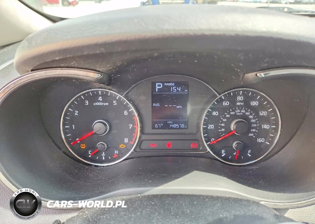 2018 Kia Forte Lx VIN:3KPFK4A75JE174615 - 9