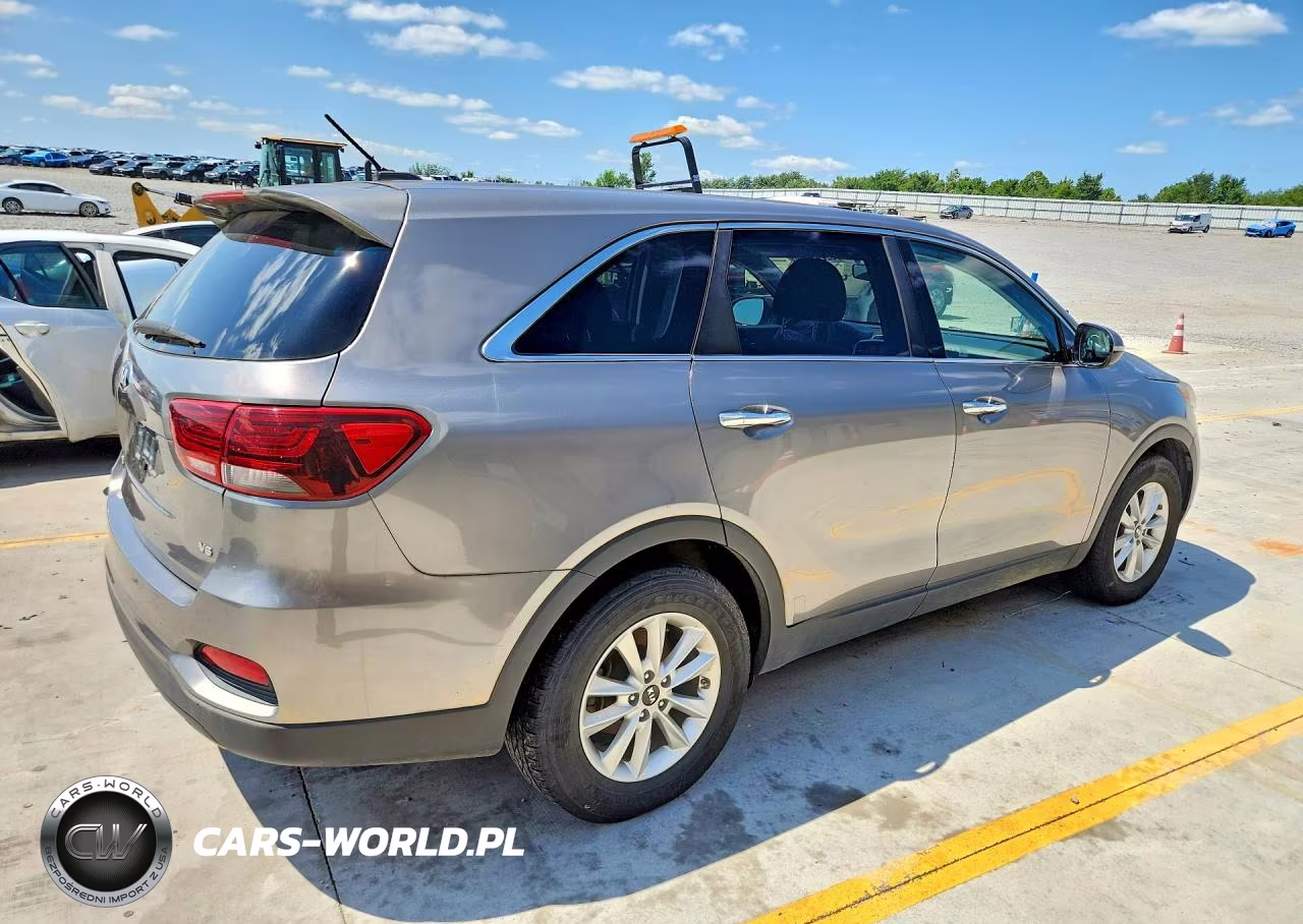 2019 Kia Sorento Lx V6 VIN:5XYPG4A5XKG487653 - 3