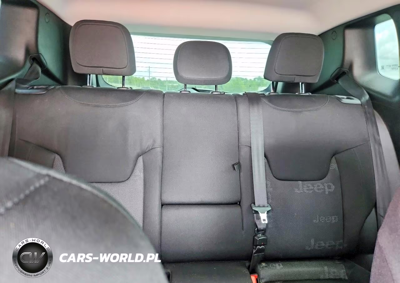 2015 Jeep Renegade Latitude VIN:ZACCJABT5FPB30348 - 10