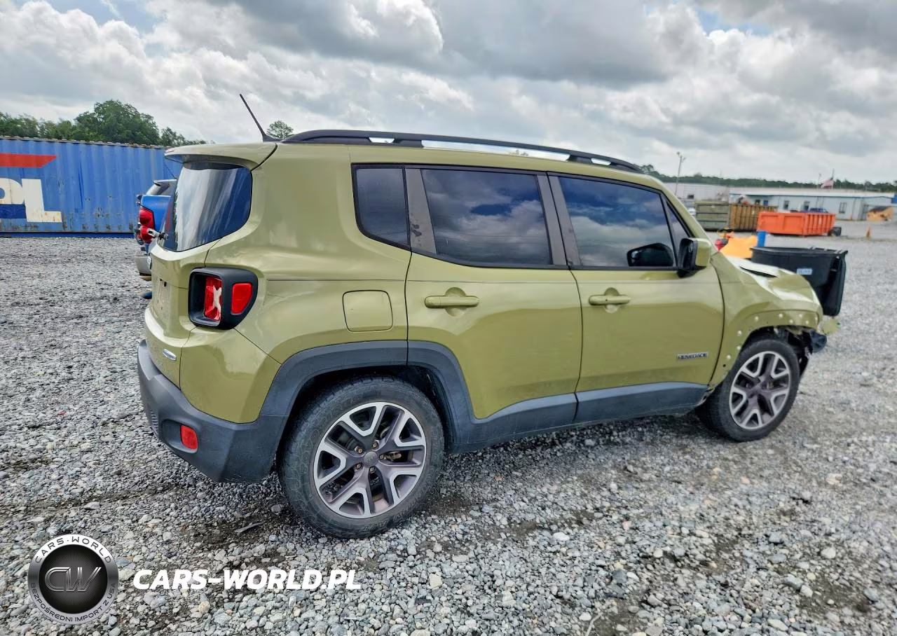 2015 Jeep Renegade Latitude VIN:ZACCJABT5FPB30348 - 3