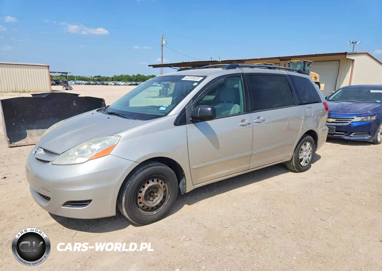 2008 Toyota Sienna Le 7-Passenger