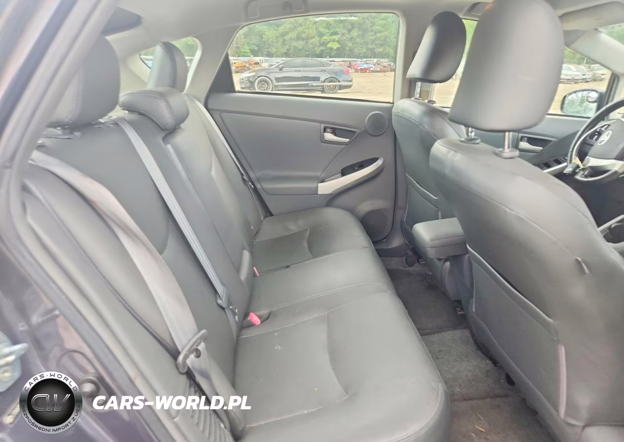2011 Toyota Prius Four VIN:JTDKN3DU4B0270425 - 10