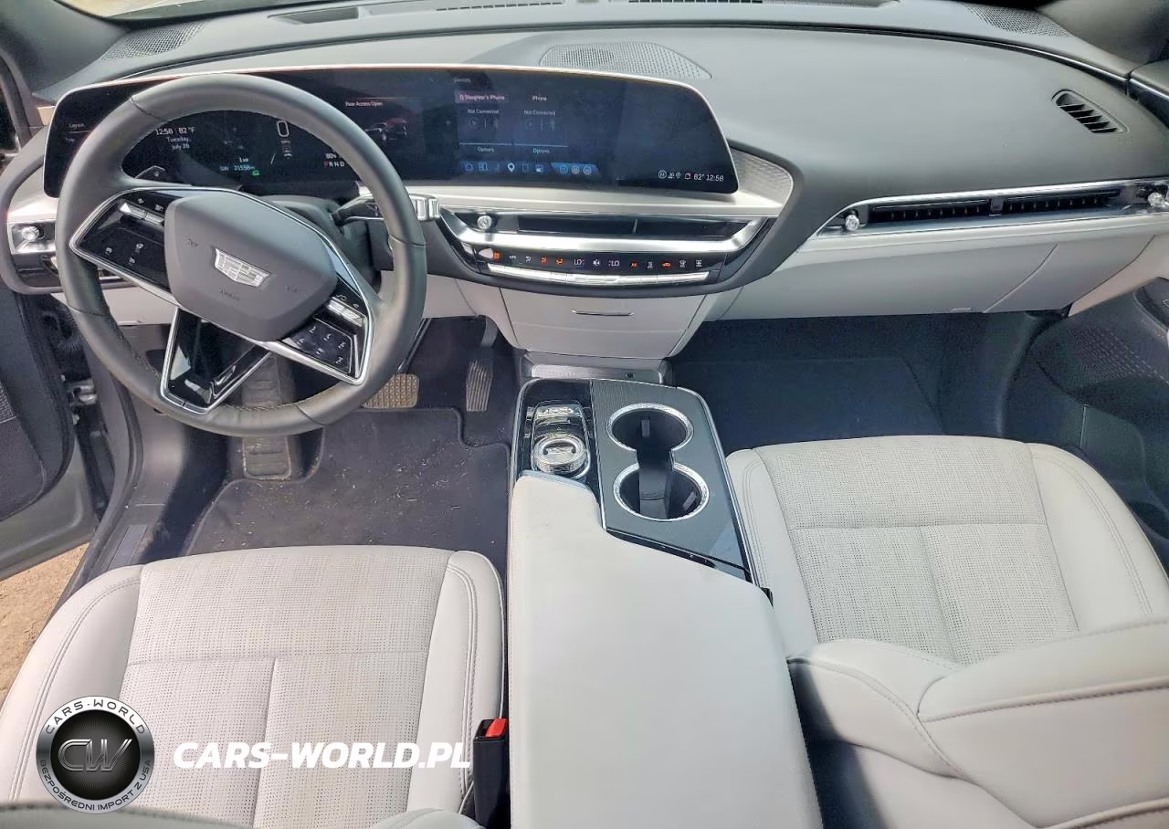 2025 Cadillac Lyriq Sport VIN:1GYKPURL9SZ310892 - 8