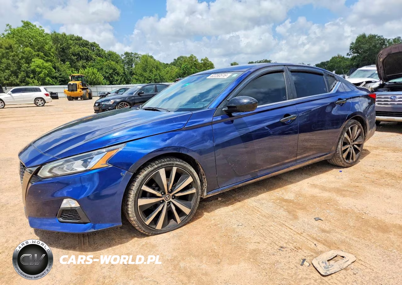 2022 Nissan Altima Sr