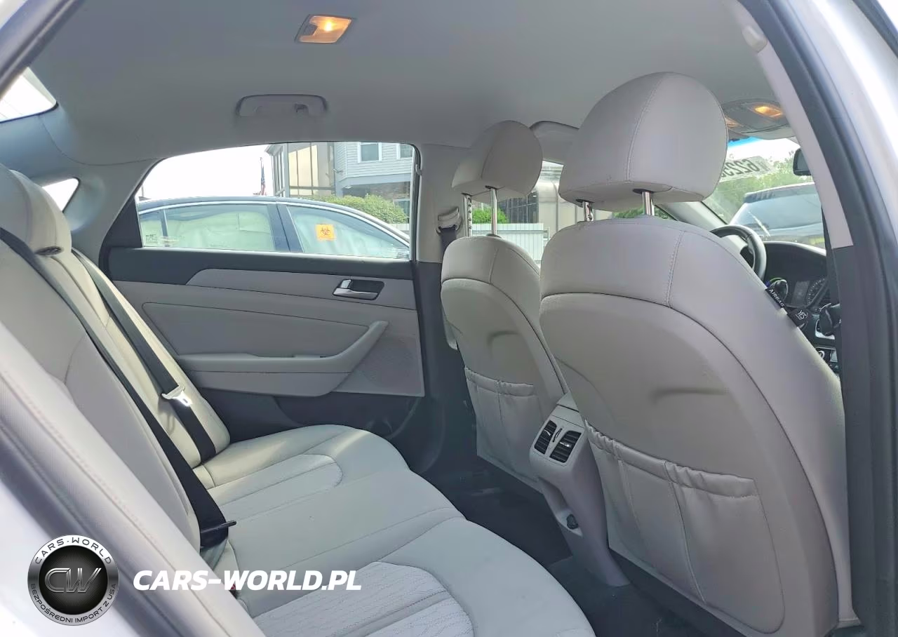 2019 Hyundai Sonata Plug-In Hybrid VIN:KMHE14L2XKA093996 - 10