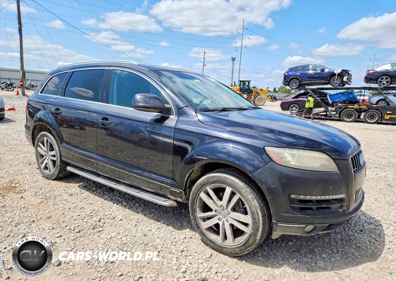 2014 Audi Q7 Premium Plus VIN:WA1LGAFE0ED005842 - 4