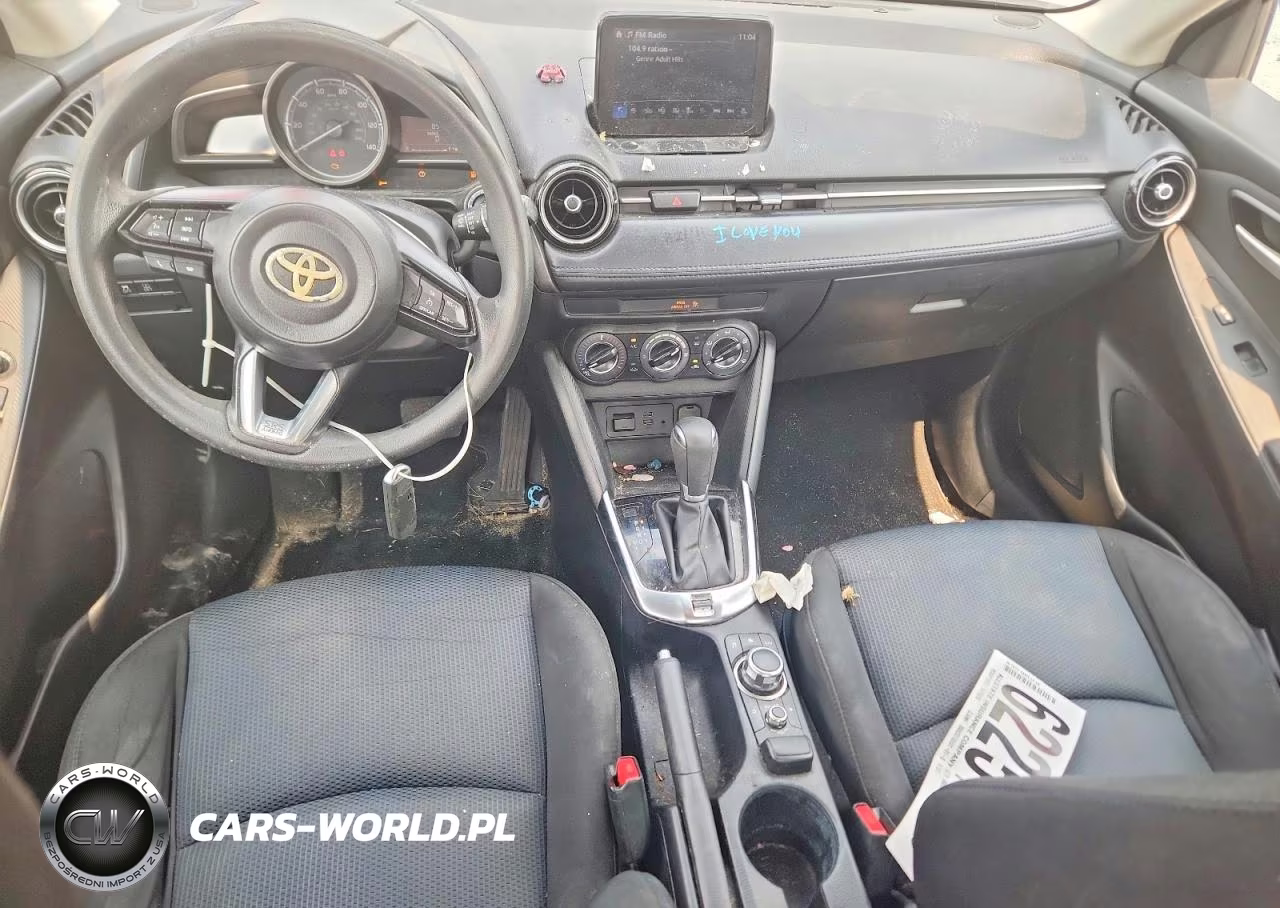 2019 Toyota Yaris Le VIN:3MYDLBYV5KY505871 - 8