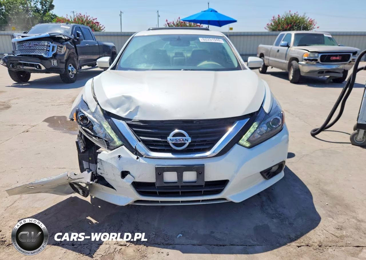 2017 Nissan Altima VIN:1N4AL3AP4HC488717 - 5