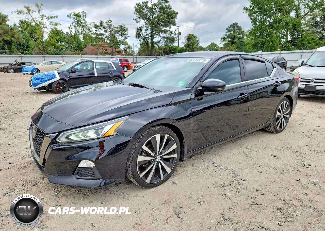 2021 Nissan Altima Sr
