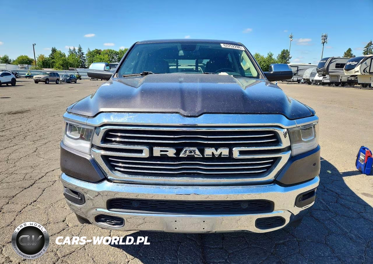 2020 Ram 1500 Laramie VIN:1C6SRFJM7LN379273 - 5