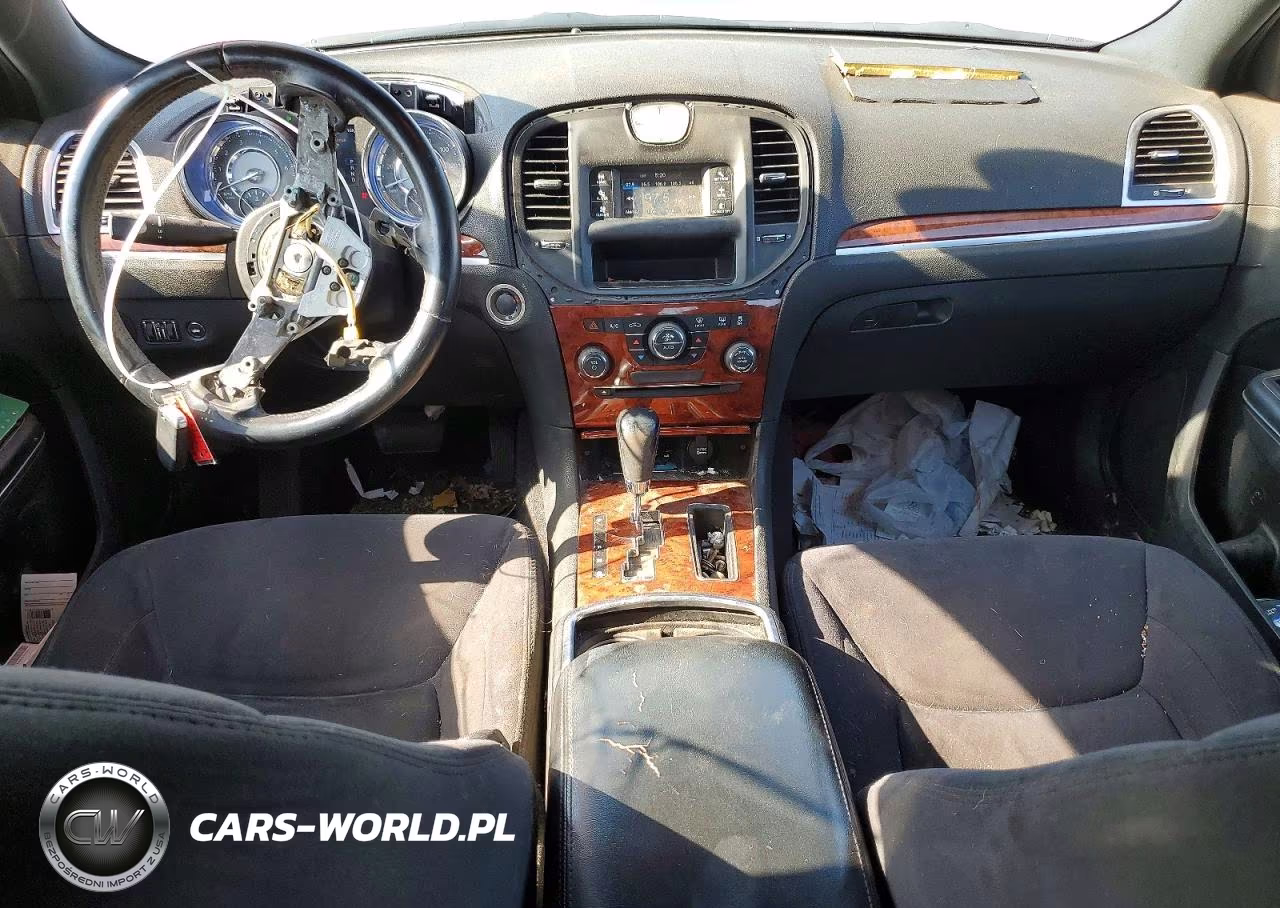 2012 Chrysler 300 VIN:2C3CCAAG6CH116717 - 8