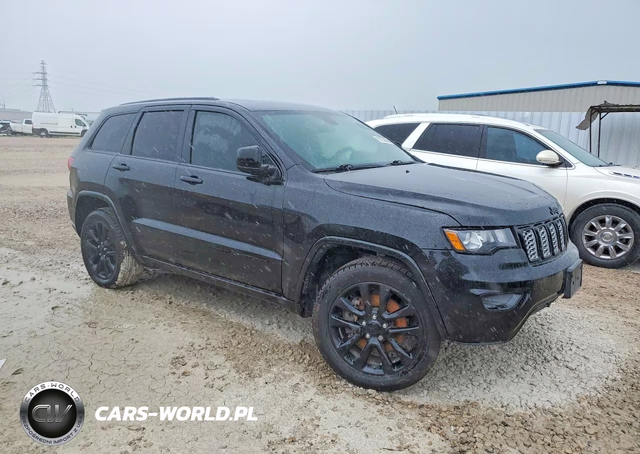 2021 Jeep Grand Cherokee Laredo VIN:1C4RJEAG4MC658082 - 4