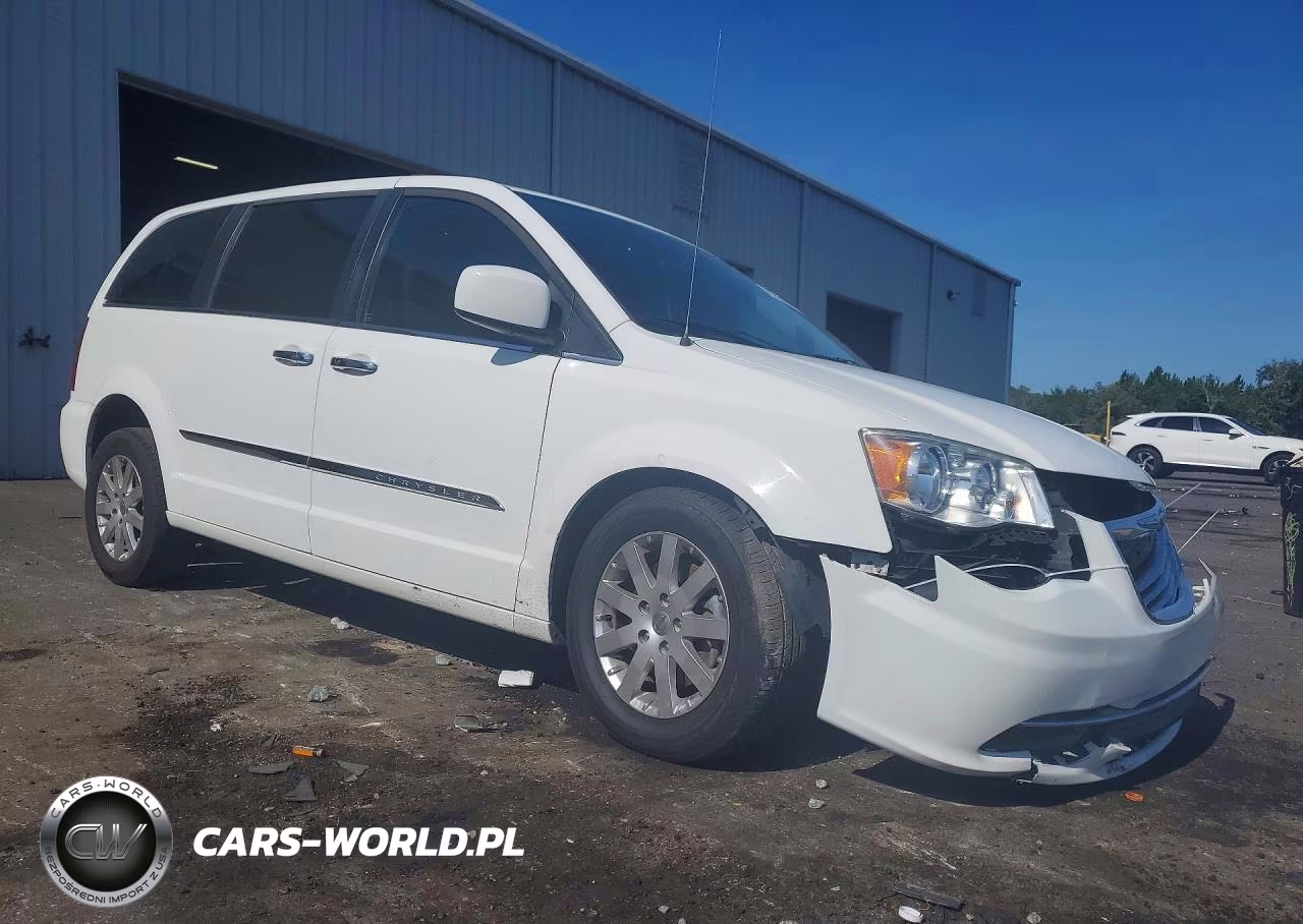2015 Chrysler Town & Country VIN:2C4RC1BG8FR630281 - 4