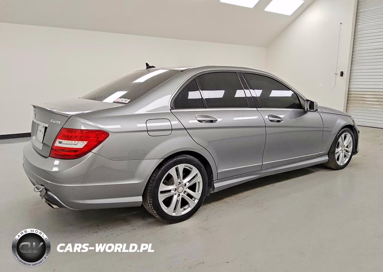 2014 Mercedes-Benz C 300 4Matic VIN:WDDGF8AB4EA892594 - 3