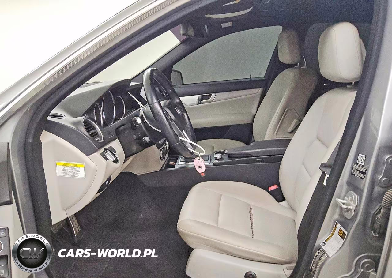 2014 Mercedes-Benz C 300 4Matic VIN:WDDGF8AB4EA892594 - 7