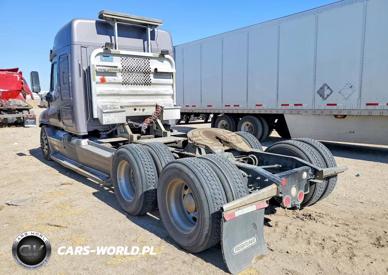 2015 Freightliner Cascadia Semi Truck VIN:3AKJGLD63FSGL2675 - 2