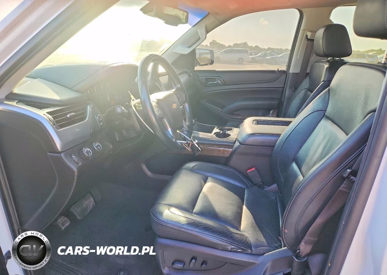 2019 Chevrolet Suburban K1500 Lt VIN:1GNSKHKC5KR181062 - 7