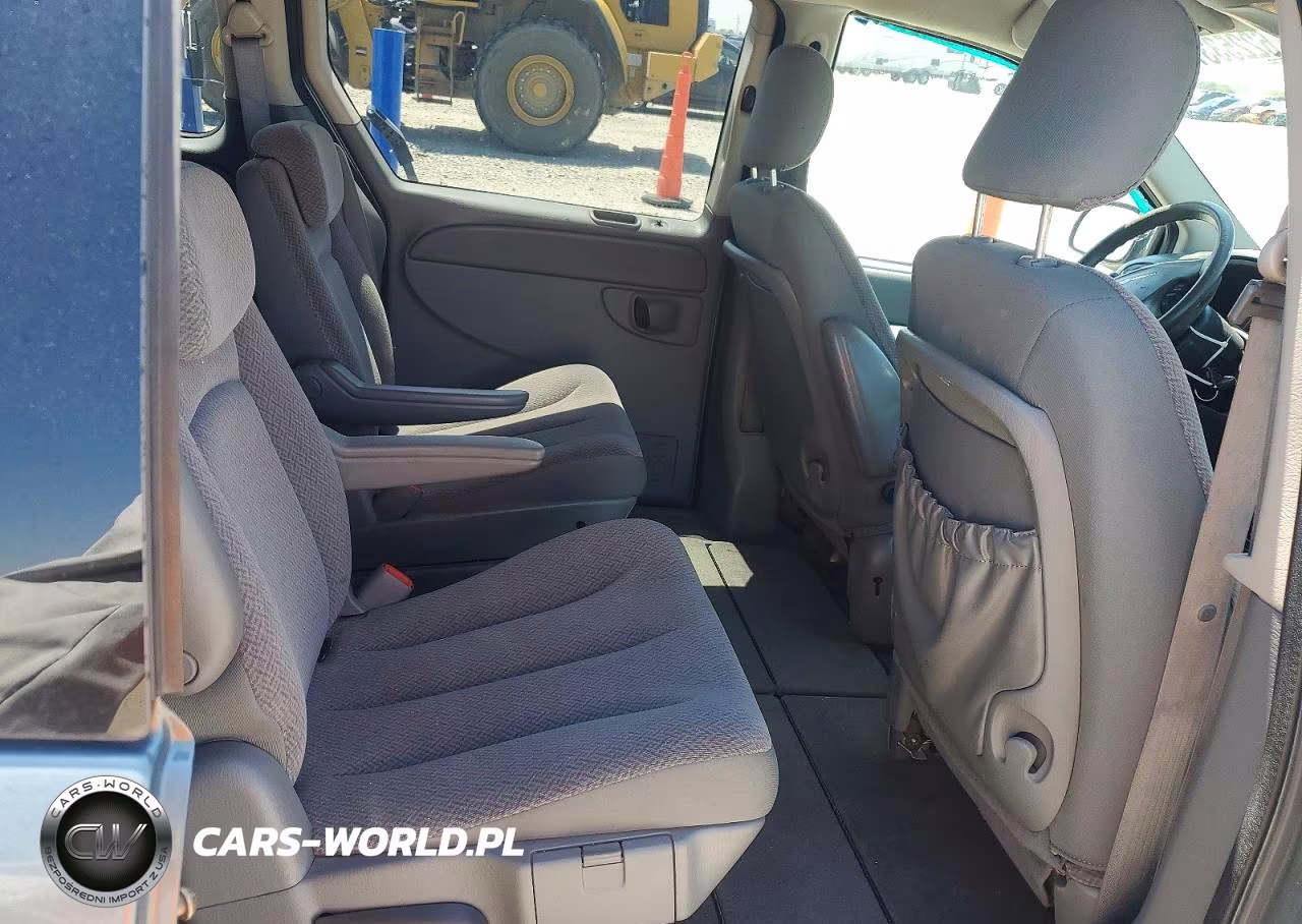 2007 Chrysler Town & Country Lx VIN:2A4GP44R17R166810 - 11