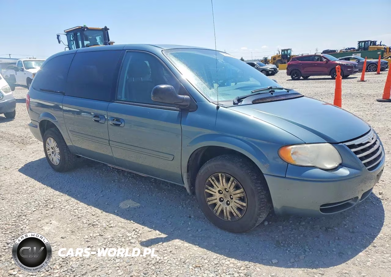 2007 Chrysler Town & Country Lx VIN:2A4GP44R17R166810 - 4