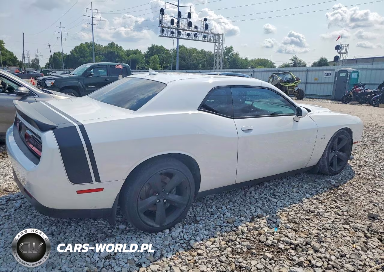 2015 Dodge Challenger R VIN:2C3CDZFJ3FH744156 - 3