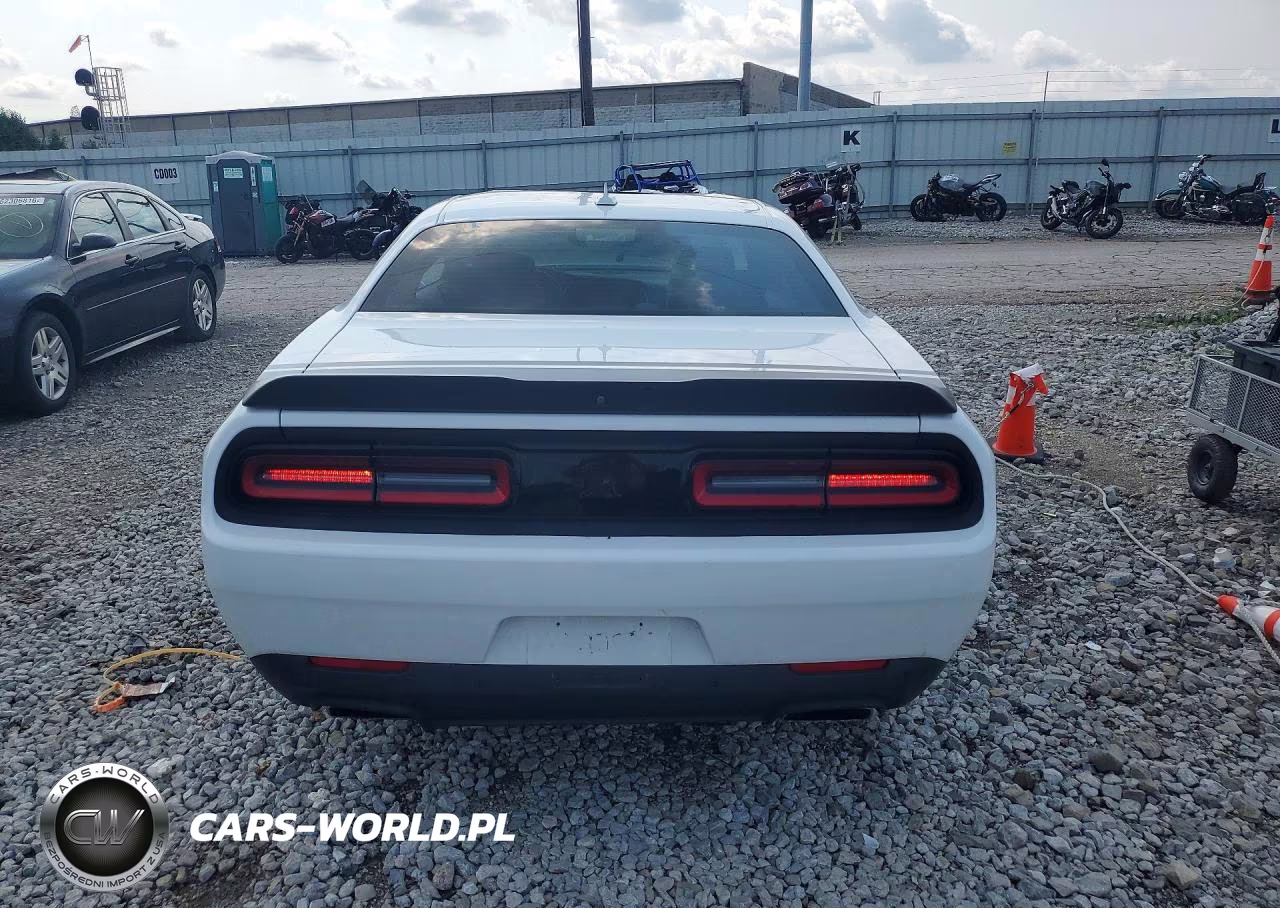 2015 Dodge Challenger R VIN:2C3CDZFJ3FH744156 - 6