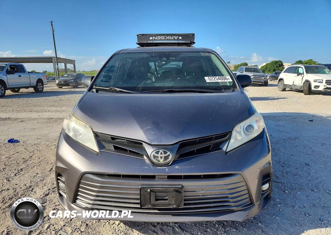 2018 Toyota Sienna Xle Premium 8-Passenger VIN:5TDYZ3DC5JS914578 - 5