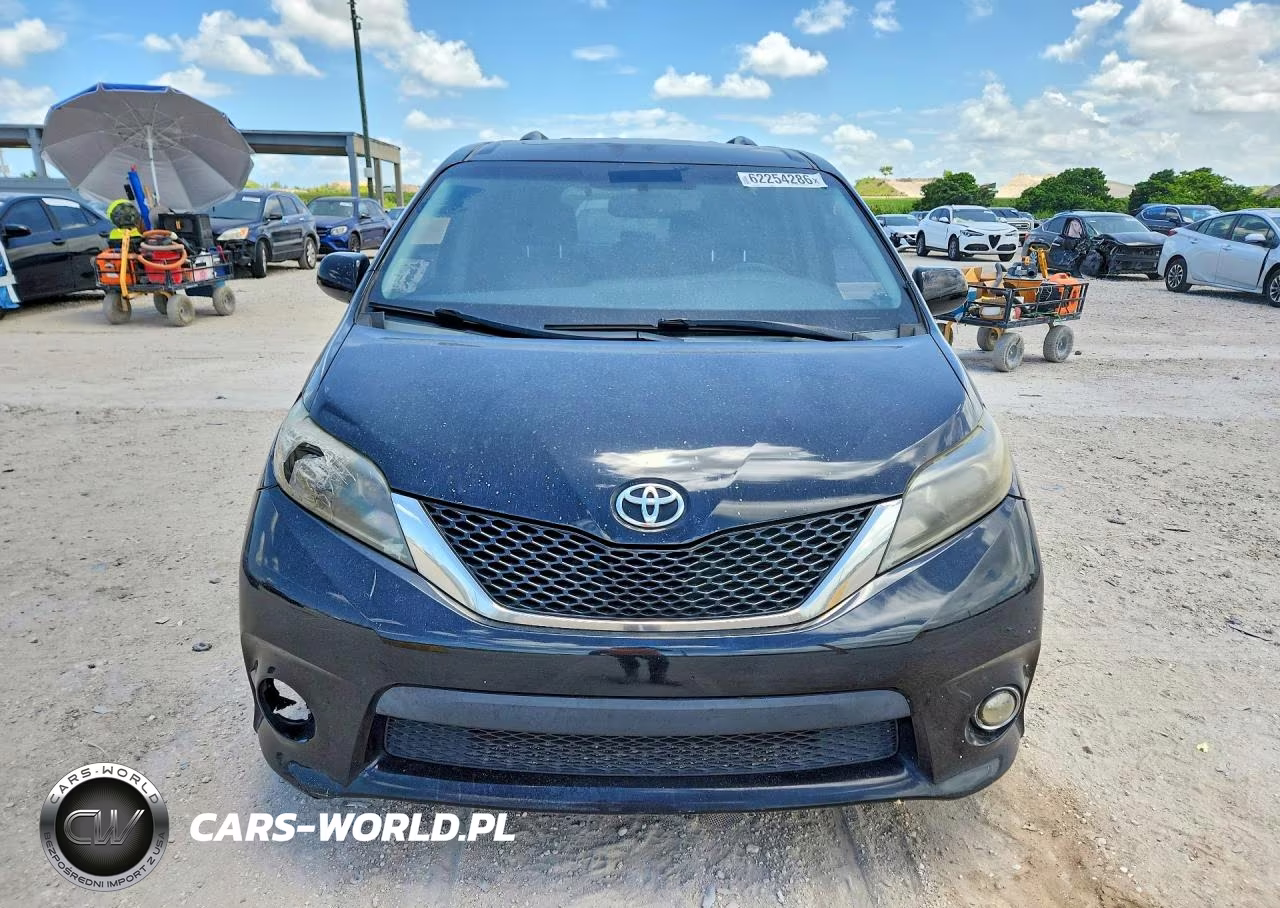 2016 Toyota Sienna Se VIN:5TDXK3DCXGS698168 - 5