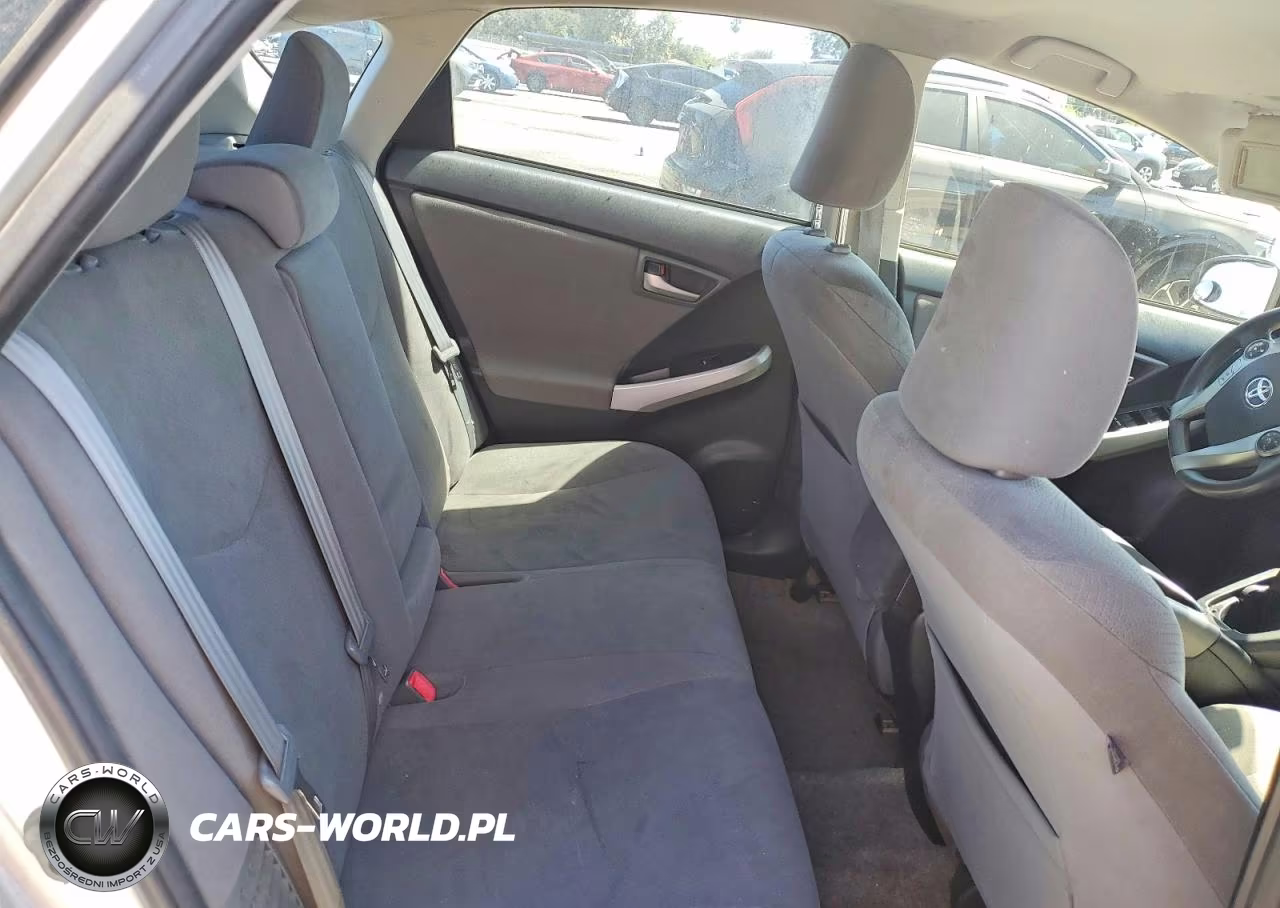 2012 Toyota Prius Two VIN:JTDKN3DUXC1528653 - 10