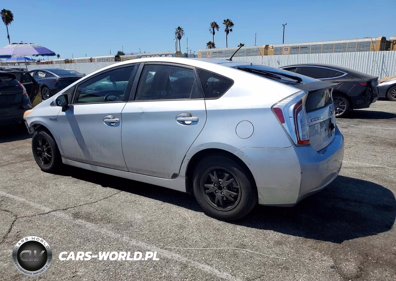 2012 Toyota Prius Two VIN:JTDKN3DUXC1528653 - 2