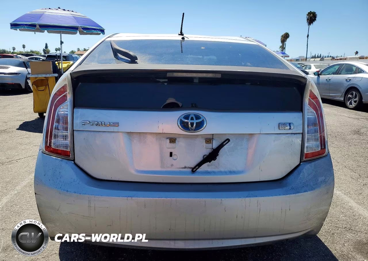 2012 Toyota Prius Two VIN:JTDKN3DUXC1528653 - 6