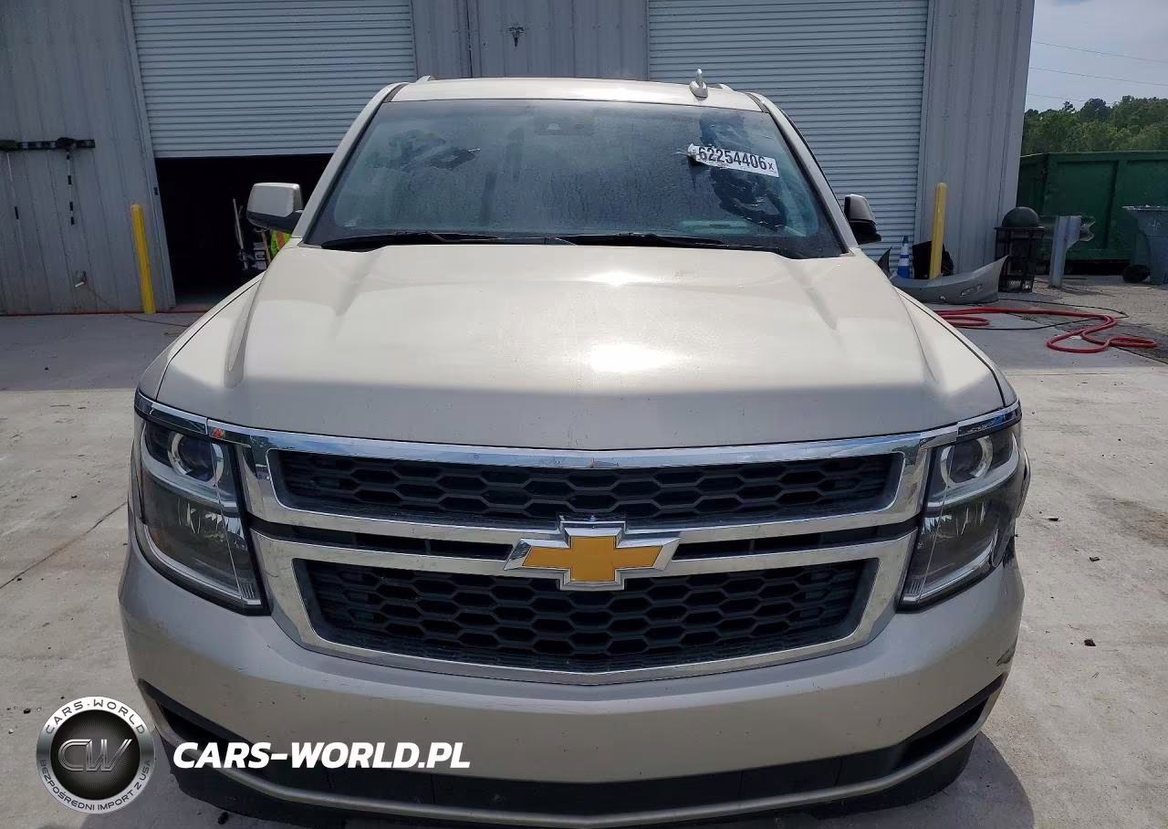 2017 Chevrolet Tahoe C1500 Lt VIN:1GNSCBKC0HR130572 - 5