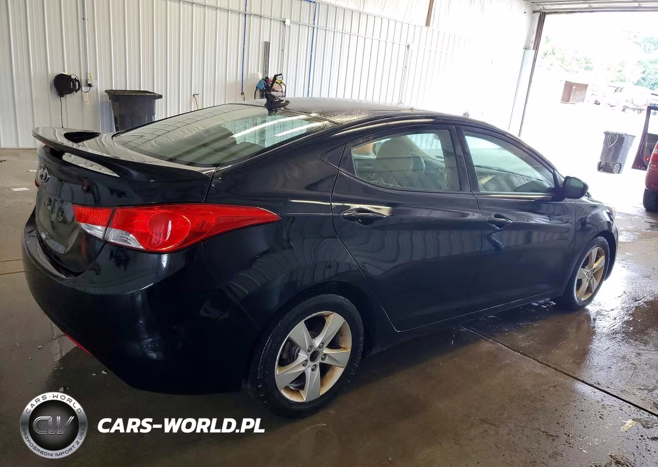 2013 Hyundai Elantra Gls VIN:5NPDH4AE6DH348406 - 3