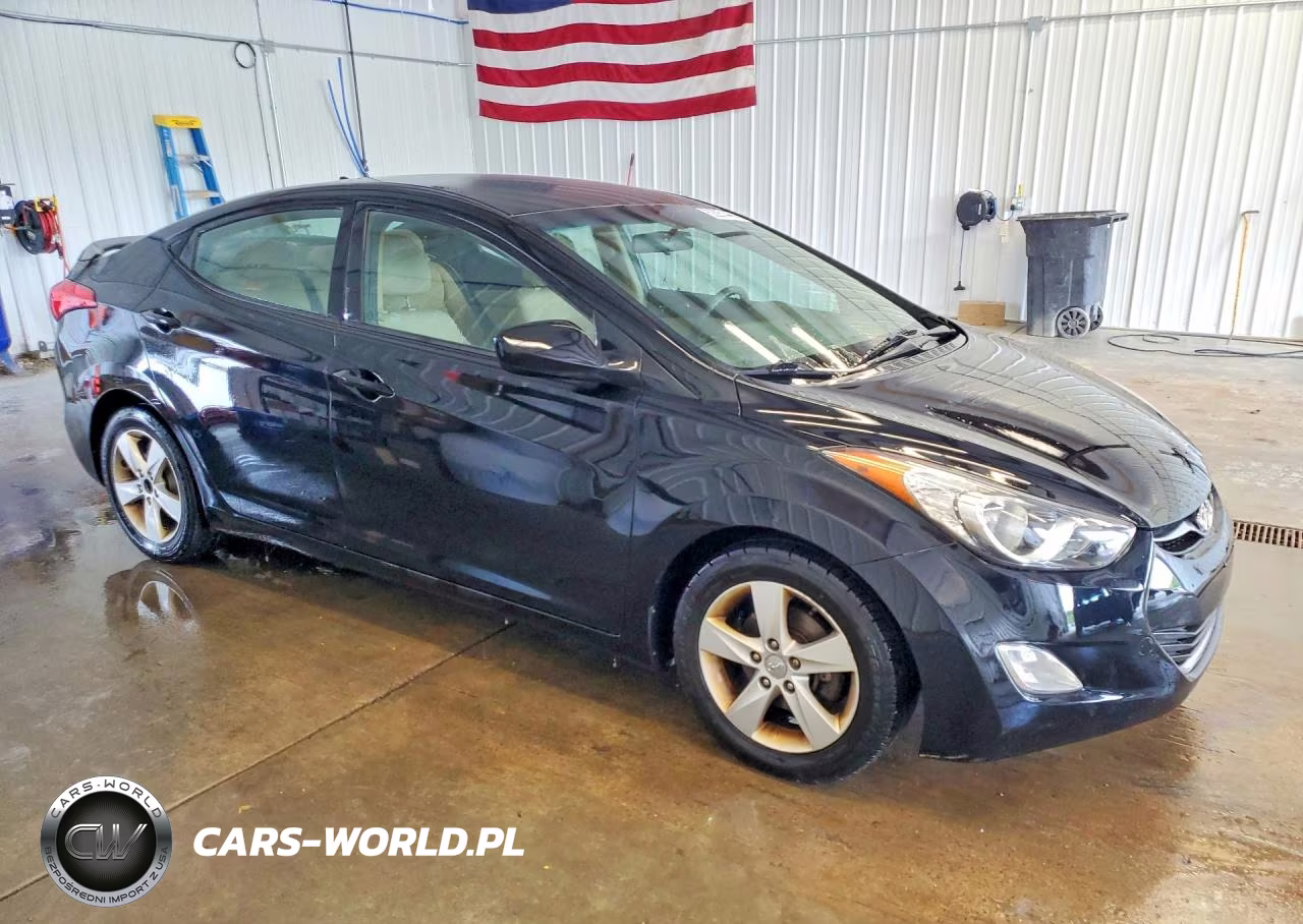 2013 Hyundai Elantra Gls VIN:5NPDH4AE6DH348406 - 4