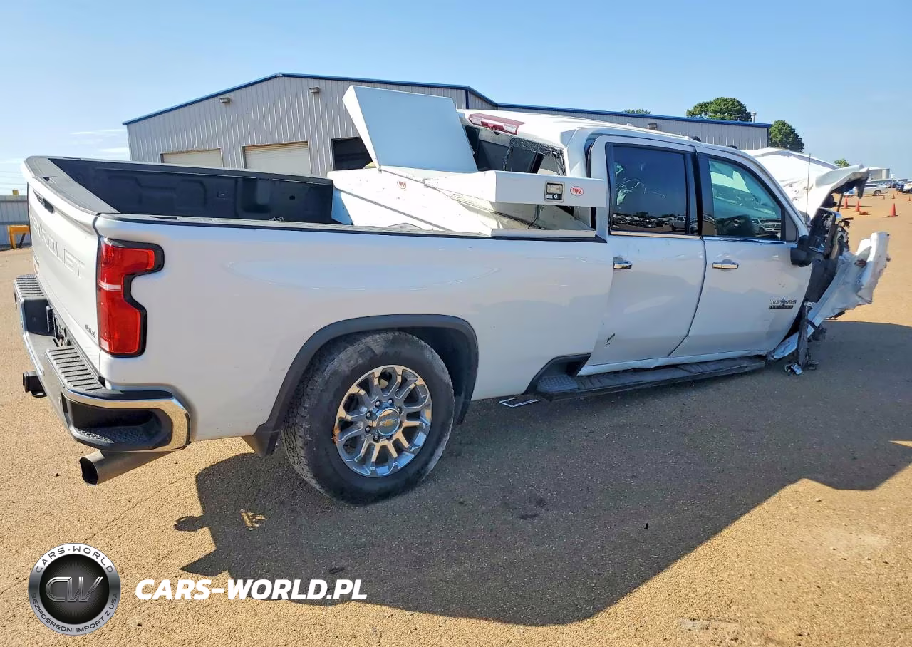 2025 Chevrolet Silverado K2500 Heavy Duty Ltz VIN:1GC4KPEY1SF226552 - 3