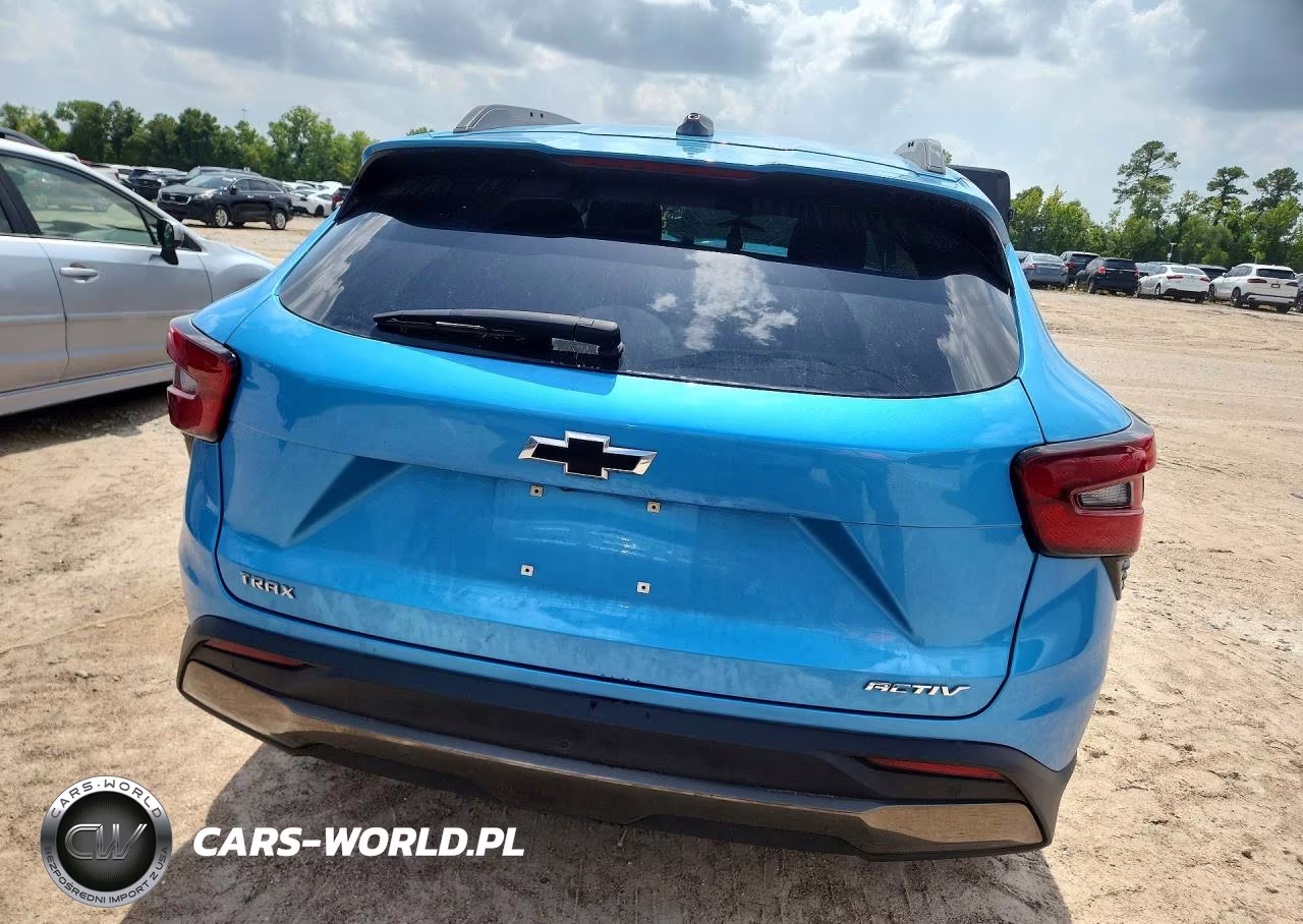 2025 Chevrolet Trax Activ VIN:KL77LKEP2SC216714 - 6