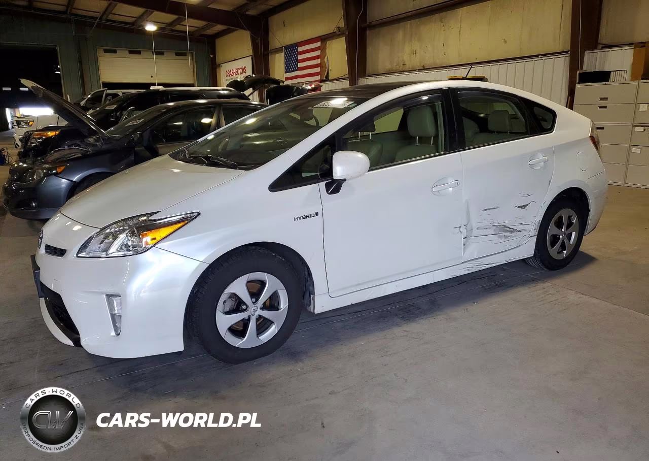 2013 Toyota Prius Four – zdjęcie 1 z 12