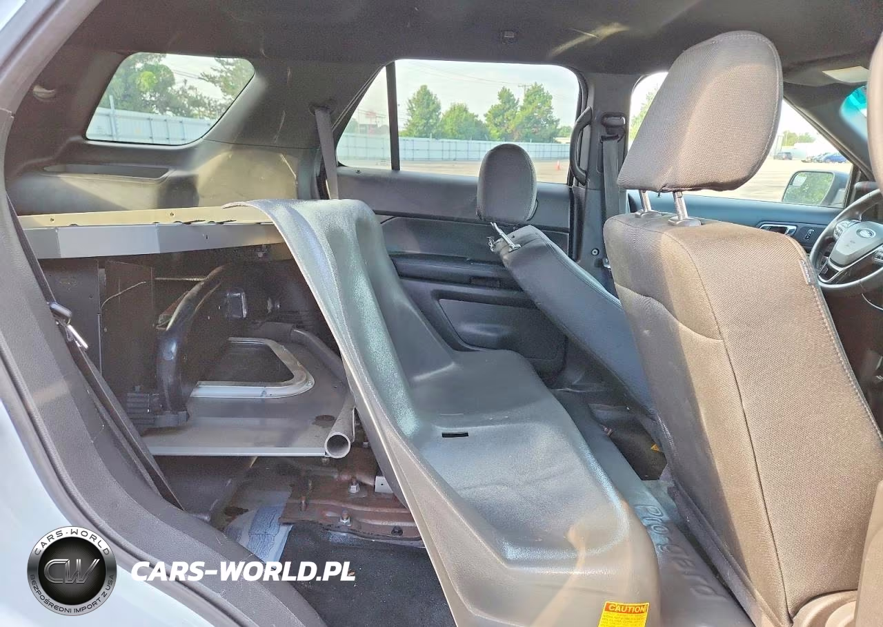 2016 Ford Explorer Police Interceptor VIN:1FM5K8AR3GGB65601 - 11