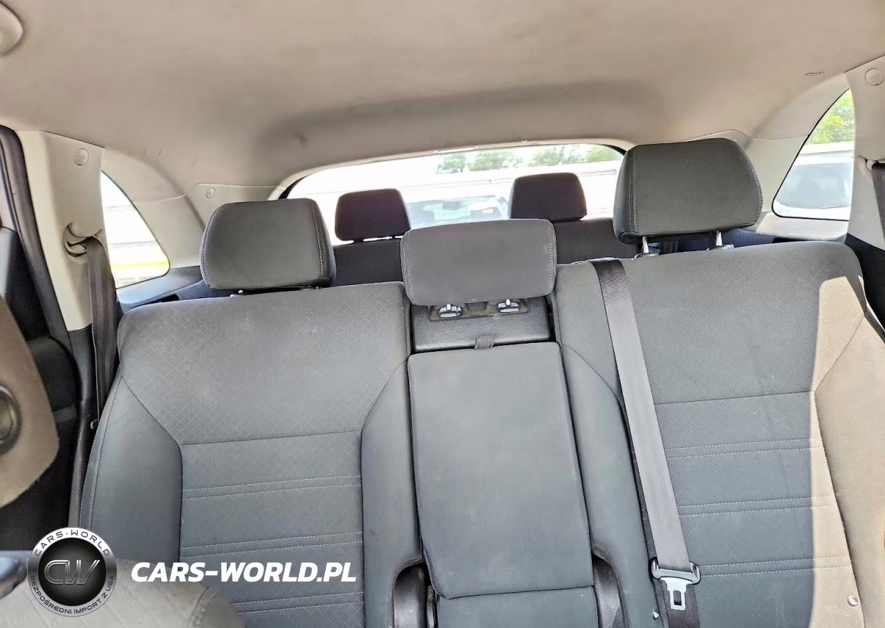 2020 Kia Sorento L VIN:5XYPG4A37LG657726 - 10