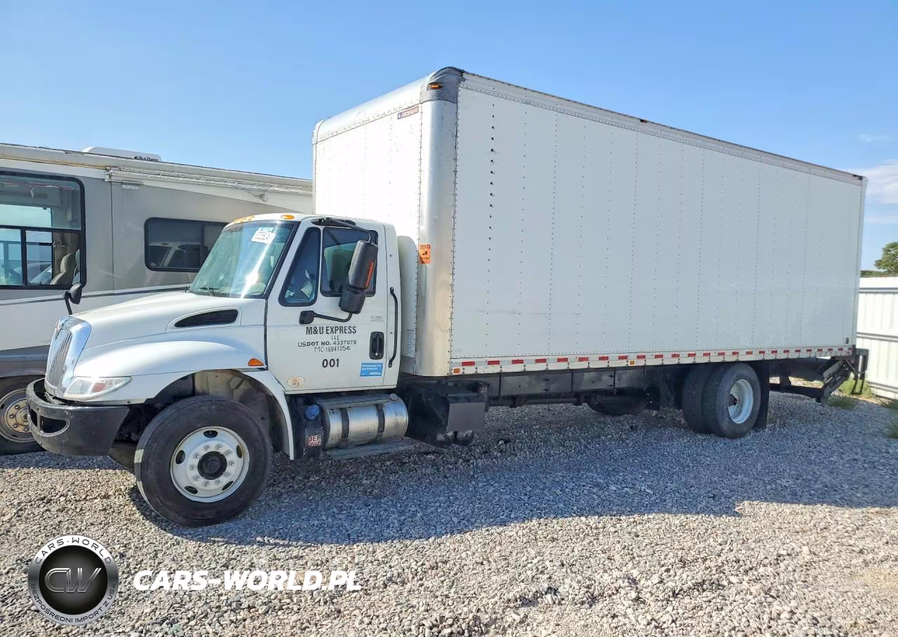 2018 International 4300 Box Truck – zdjęcie 1 z 13