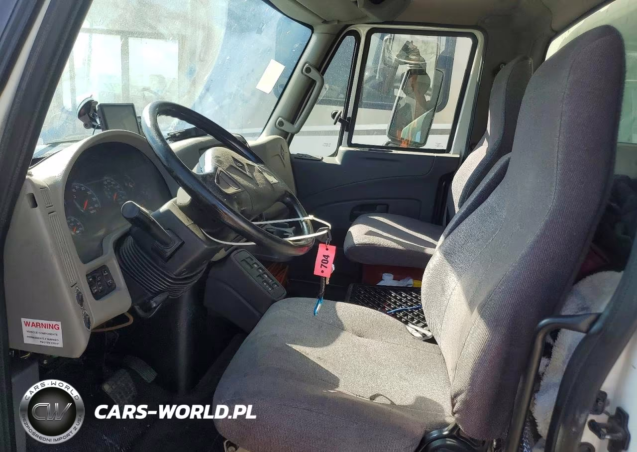 2018 International 4300 Box Truck VIN:1HTMMMML4JH098103 - 7