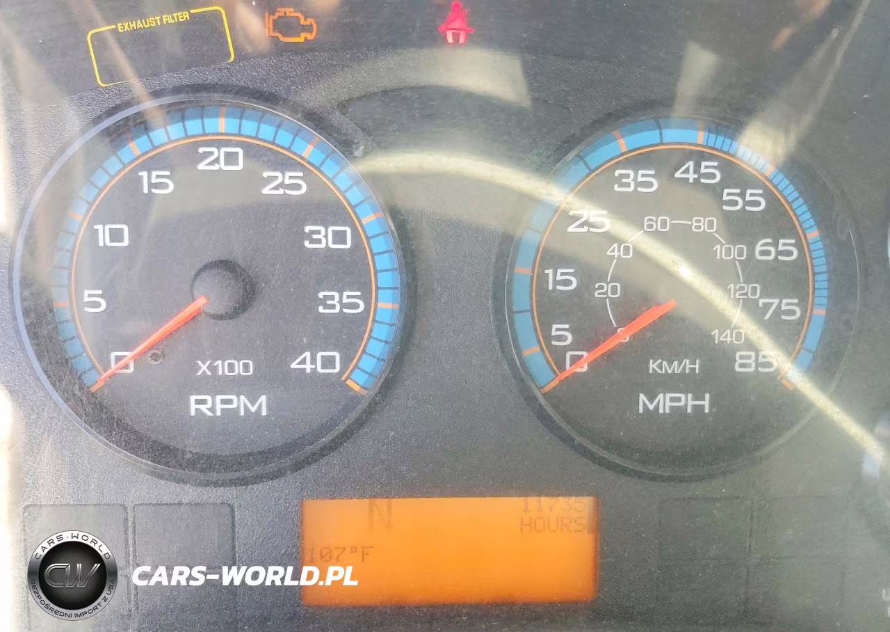 2018 International 4300 Box Truck VIN:1HTMMMML4JH098103 - 9