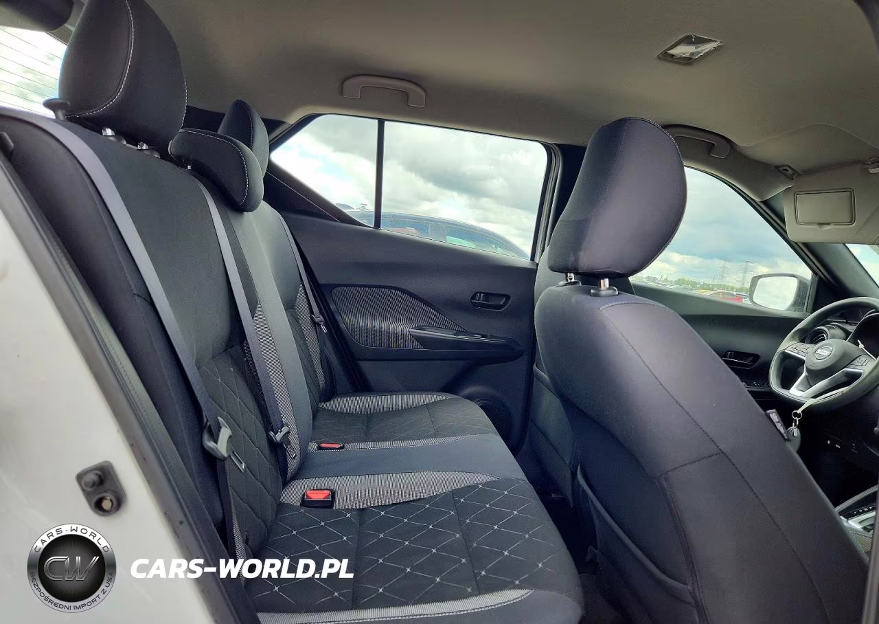2019 Nissan Kicks S VIN:3N1CP5CU7KL520144 - 11