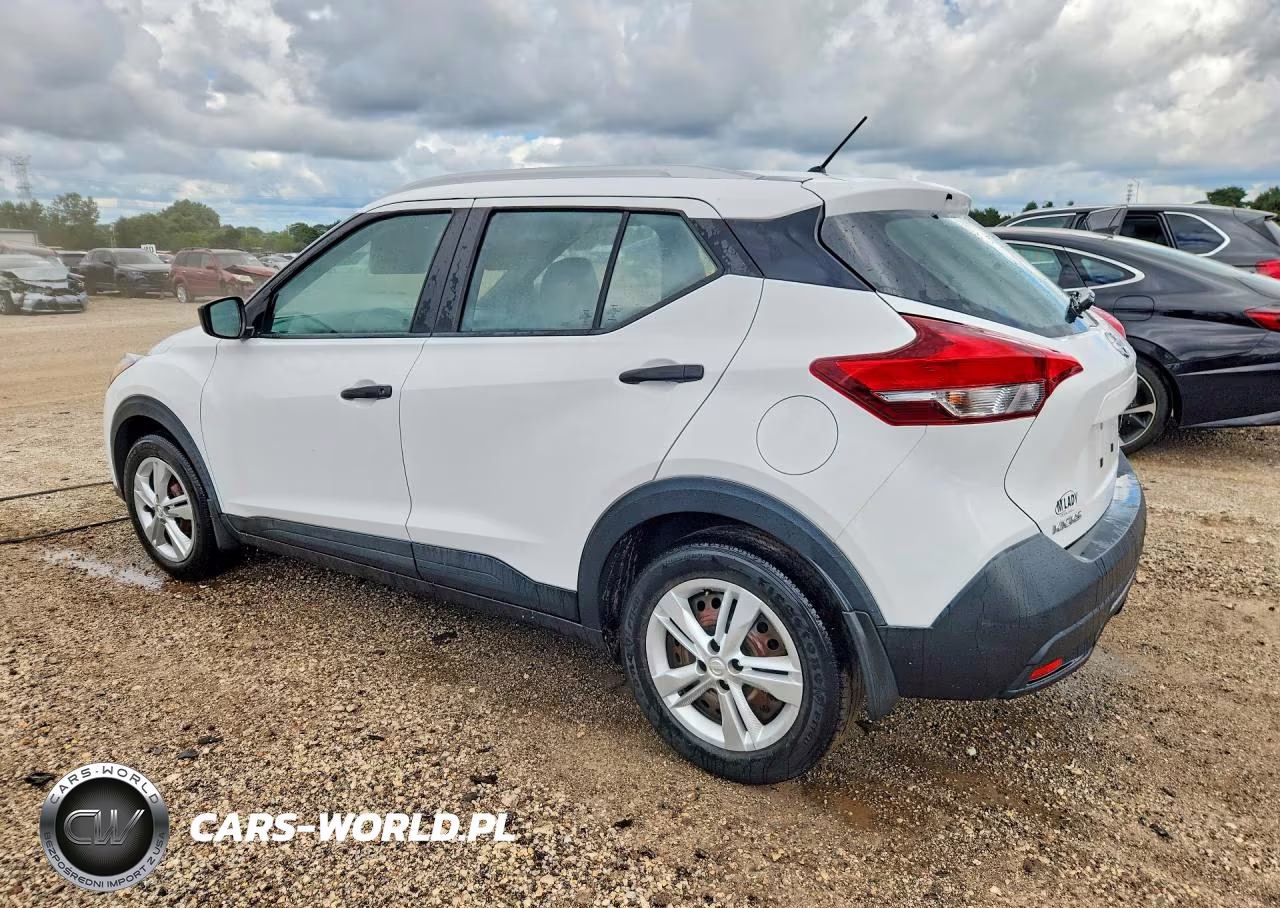 2019 Nissan Kicks S VIN:3N1CP5CU7KL520144 - 2