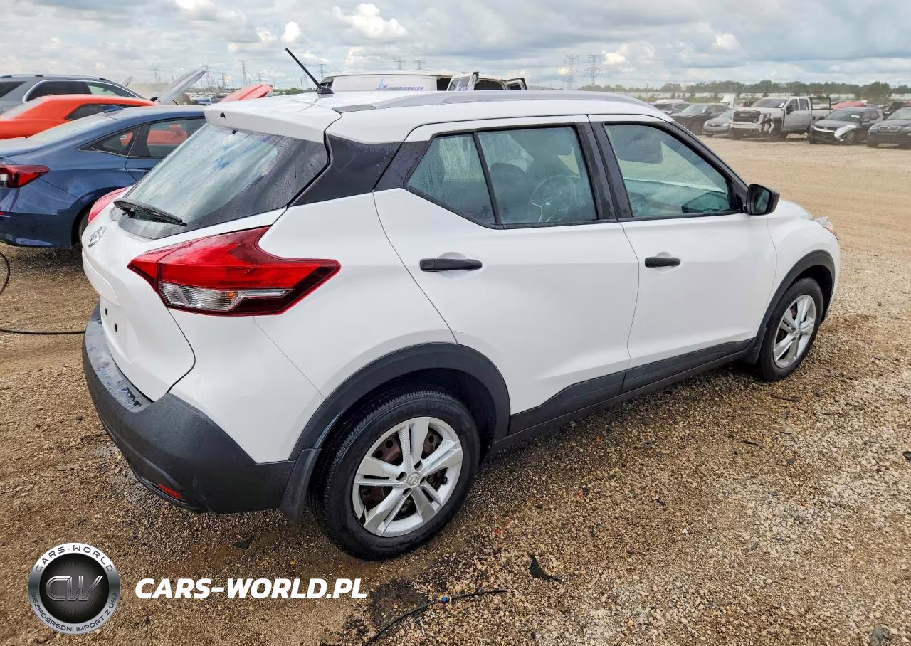 2019 Nissan Kicks S VIN:3N1CP5CU7KL520144 - 3
