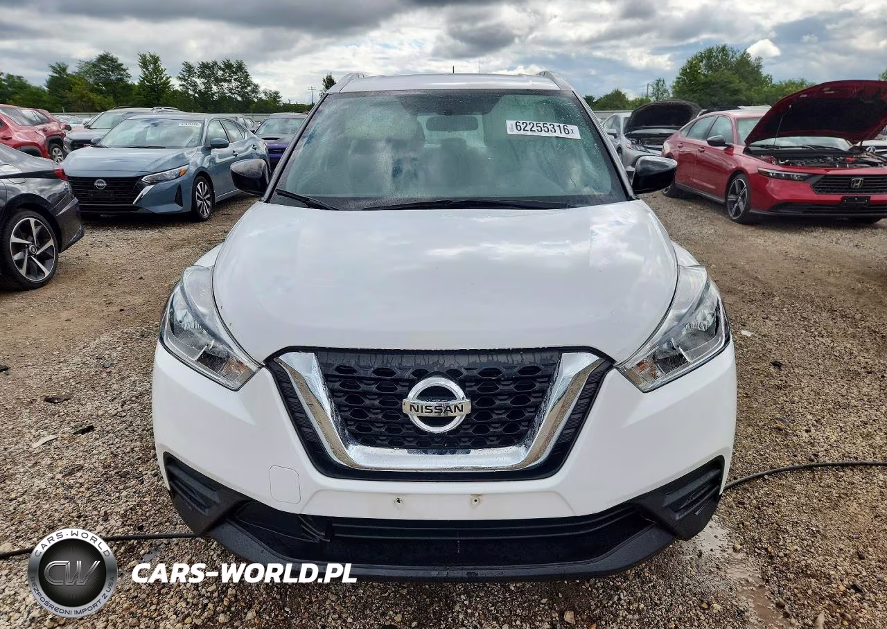 2019 Nissan Kicks S VIN:3N1CP5CU7KL520144 - 5