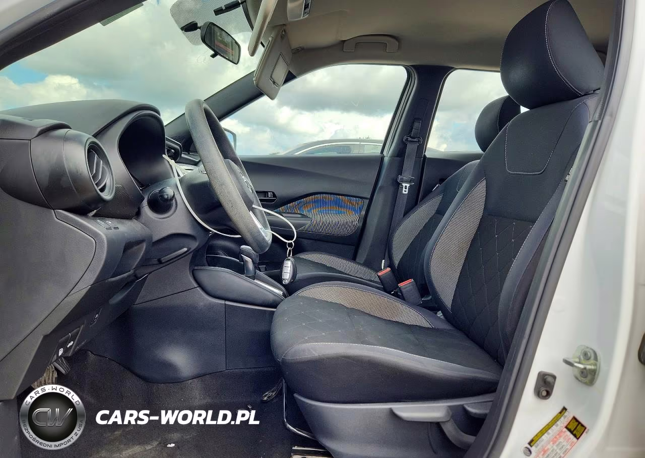 2019 Nissan Kicks S VIN:3N1CP5CU7KL520144 - 7